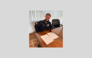 Andrea Valoti, AIPD Bergamo, firma il contratto di lavoro a tempo indeterminato